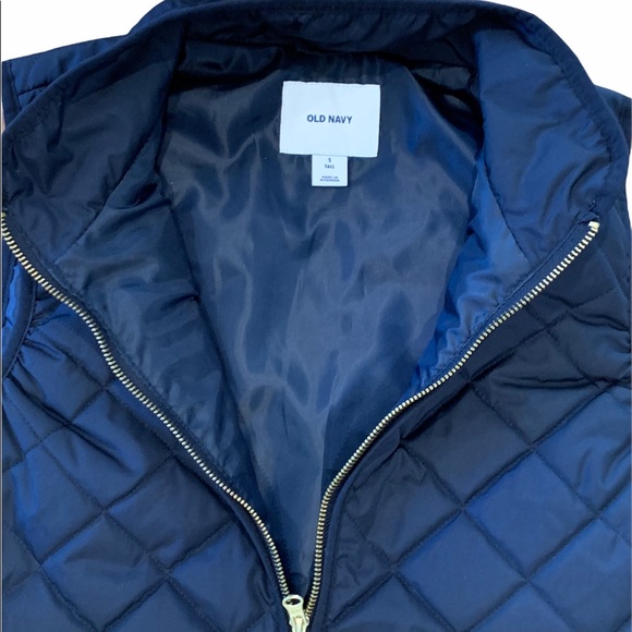 🌿 OLD NAVY Quilted vest. - Picture 4 of 6